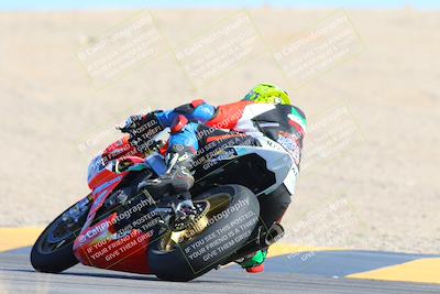media/Oct-19-2024-CVMA (Sat) [[7df39c5a0d]]/Race 8- Formula 40 MW and LW/